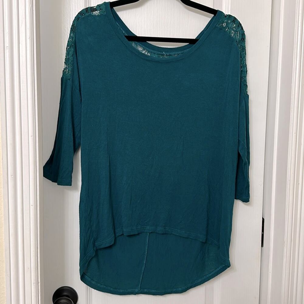 Charlotte Russe 3/4 sleeve lace high low top size L
